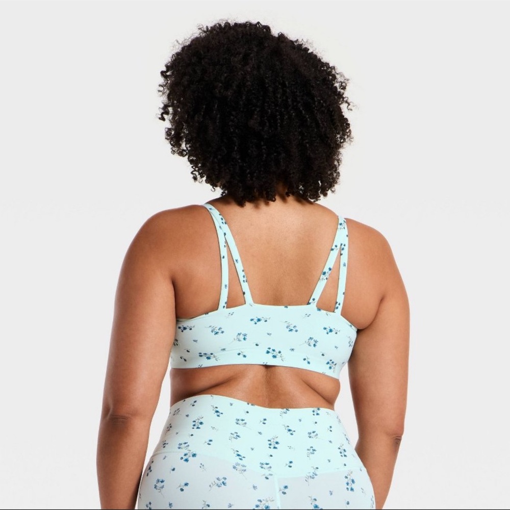 All In Motion Women Everyday Soft Light Support Bra - Light Mint Green All Sizes - Picture 5 of 16